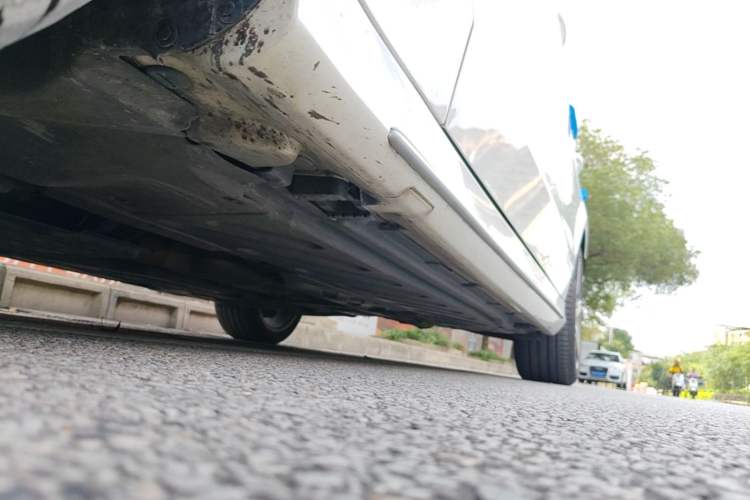 Used Mercedes-Benz C-Class 2015 C 260 L Sport Edition Left Side Sill