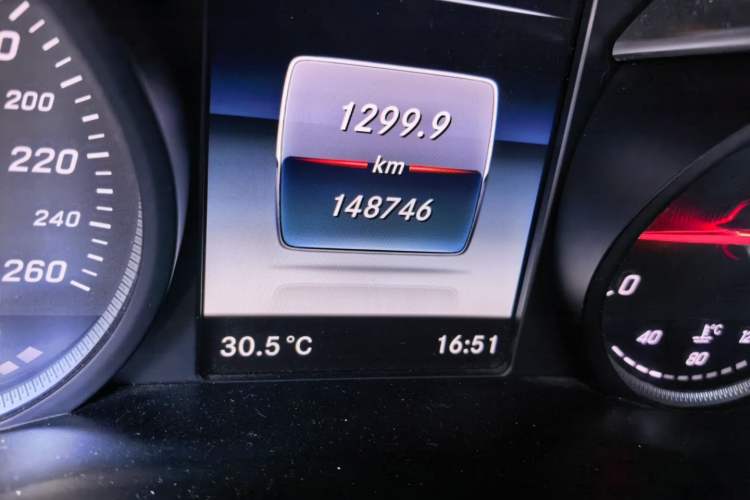 Used Mercedes-Benz C-Class 2015 C 200 Sport Edition Odometer Close Up