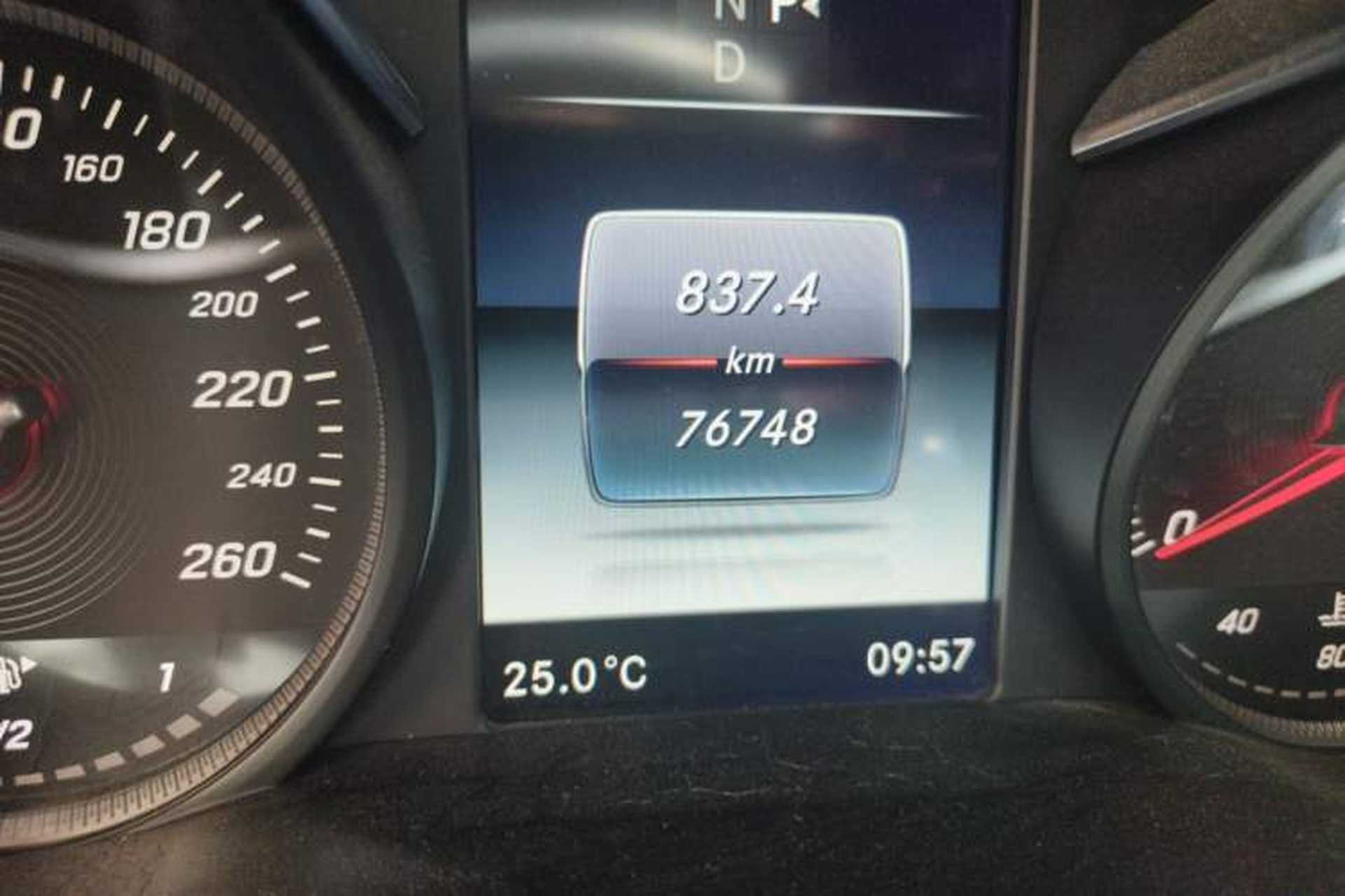 Used Mercedes-Benz C-Class 2015 C 200 Sport Edition 4MATIC Odometer Close Up