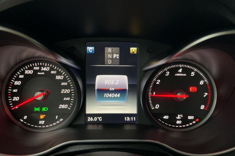 Used Mercedes-Benz C-Class 2015 Revised C 200 L Sport Edition Odometer Close Up