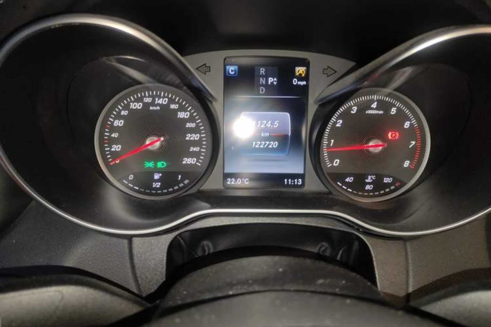 Used Mercedes-Benz C-Class 2015 Facelift C 180 L Odometer Close Up