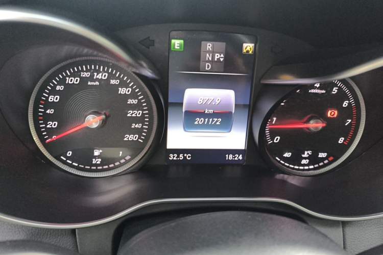 Used Mercedes-Benz C-Class 2015 Restyled C 180 L Sport Edition Odometer Close Up