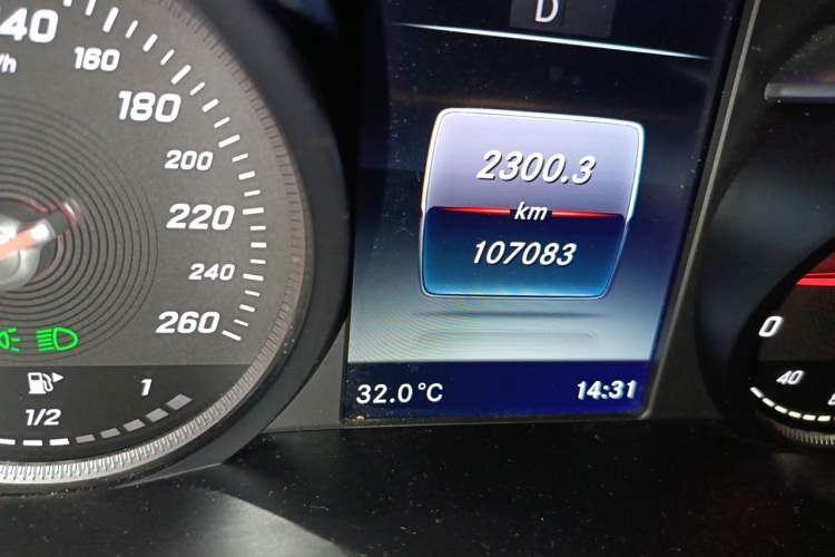 Used Mercedes-Benz C-Class 2015 Restyled C 180 L Sport Edition Odometer Close Up