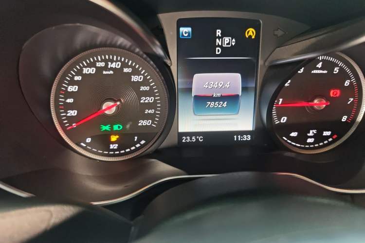 Used Mercedes-Benz C-Class 2015 C 300 Sport Edition Odometer Close Up