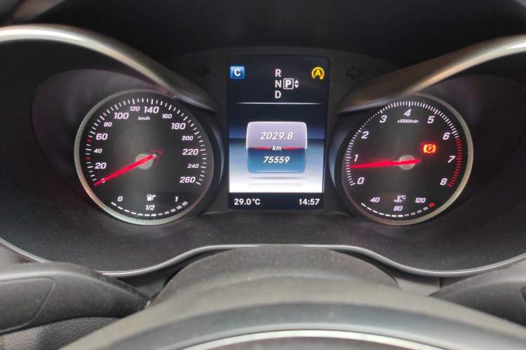 Used Mercedes-Benz C-Class 2015 Restyled C 180 L Sport Edition Odometer Close Up