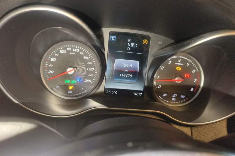 Used Mercedes-Benz C-Class 2015 C 200 Sport Edition Odometer Close Up