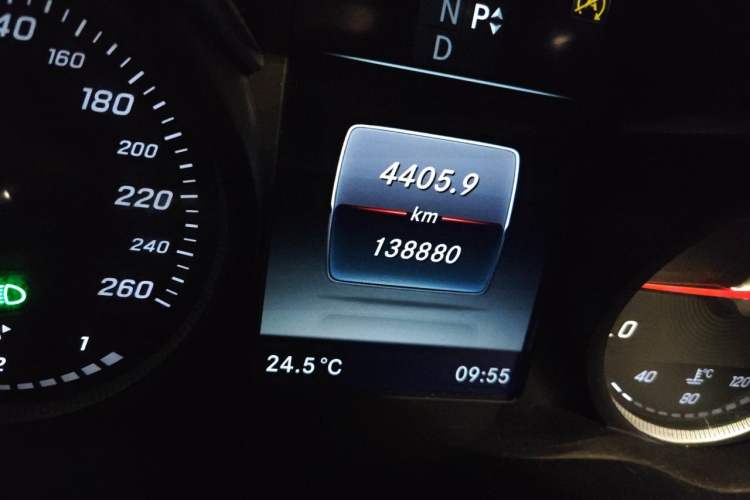 Used Mercedes-Benz C-Class 2015 C 200 Sport Edition Odometer Close Up
