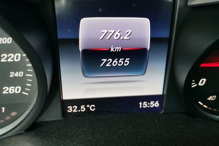 Used Mercedes-Benz C-Class 2015 Restyled C 180 L Sport Edition Odometer Close Up