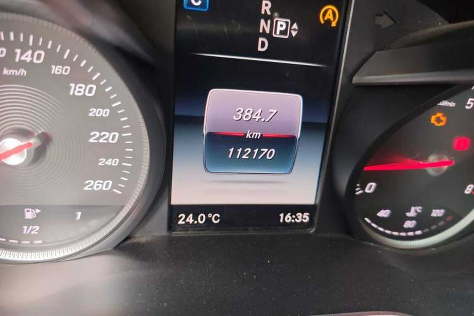 Used Mercedes-Benz C-Class 2015 Facelift C 200 L Odometer Close Up