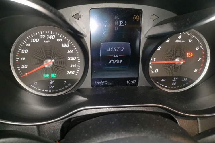 Used Mercedes-Benz C-Class 2015 C 180 L Odometer Close Up