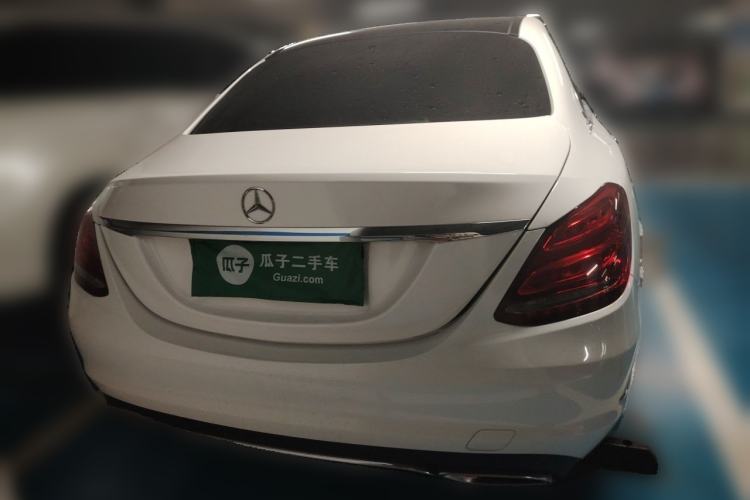 Used Mercedes-Benz C-Class 2015 Facelift C 200 L Rear