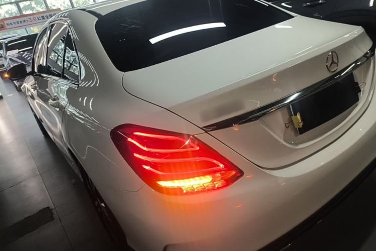 Used Mercedes-Benz C-Class 2015 C 200 Sport Edition Rear Left 45 Deg