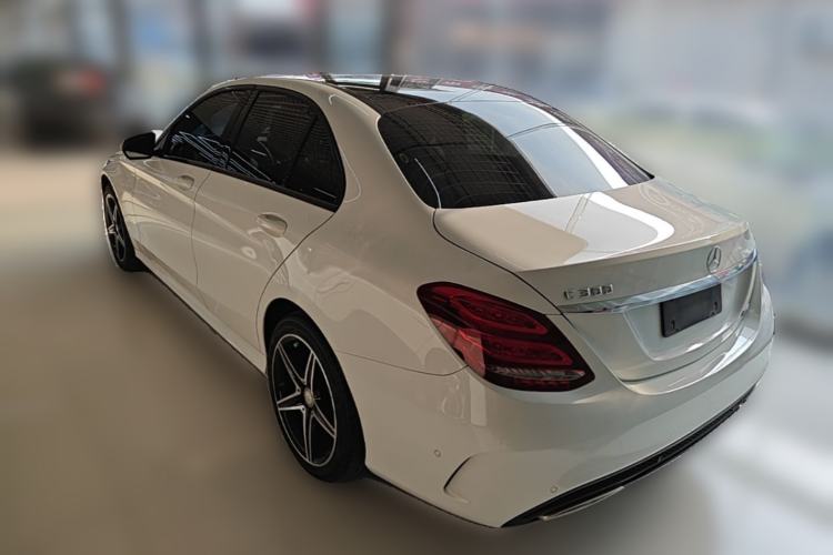 Used Mercedes-Benz C-Class 2015 C 300 Sport Edition Rear Left 45 Deg