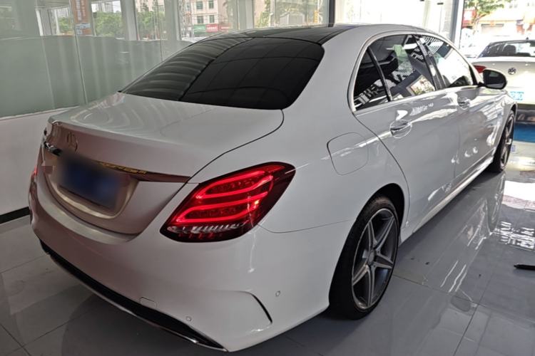 Used Mercedes-Benz C-Class 2015 C 260 L Sport Edition Rear Right 45 Deg
