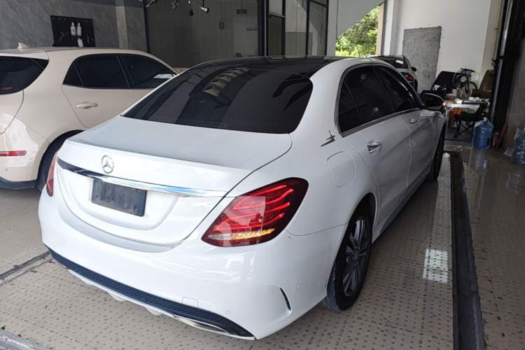 Used Mercedes-Benz C-Class 2015 Revised C 200 L Sport Edition Rear Right 45 Deg
