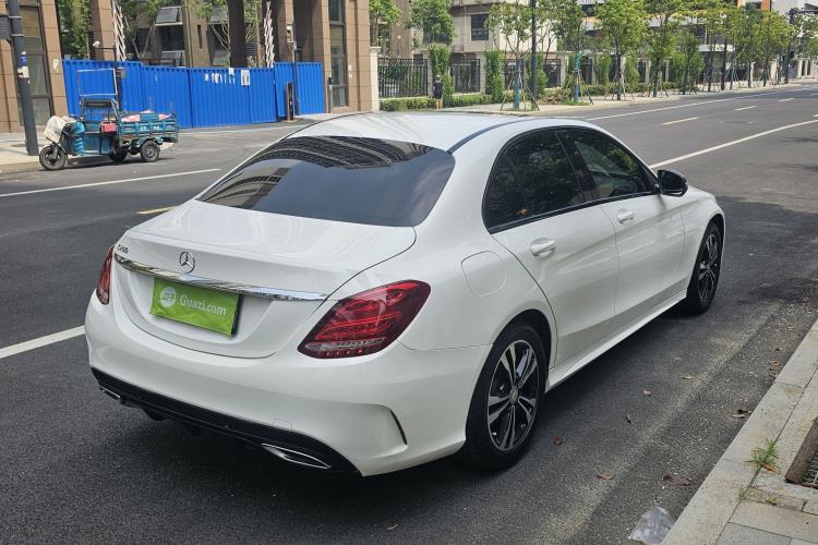 Used Mercedes-Benz C-Class 2015 C 200 Sport Edition Rear Right 45 Deg