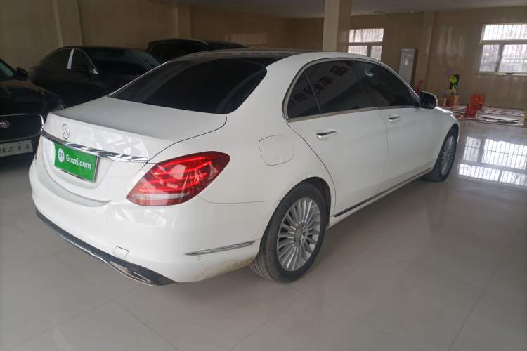 Used Mercedes-Benz C-Class 2015 C 200 L Rear Right 45 Deg