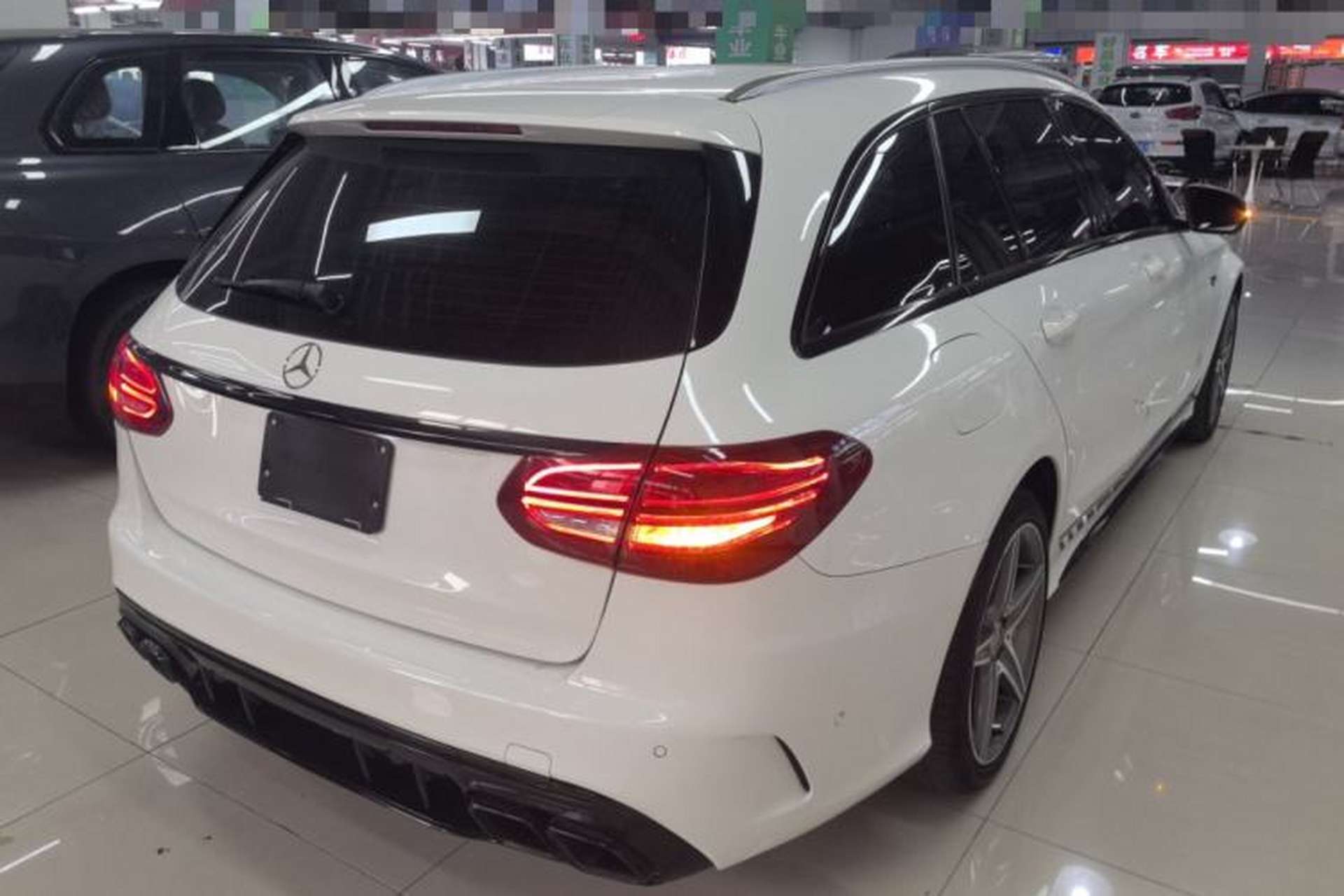 Used Mercedes-Benz C-Class 2015 C 200 station wagon Rear Right 45 Deg