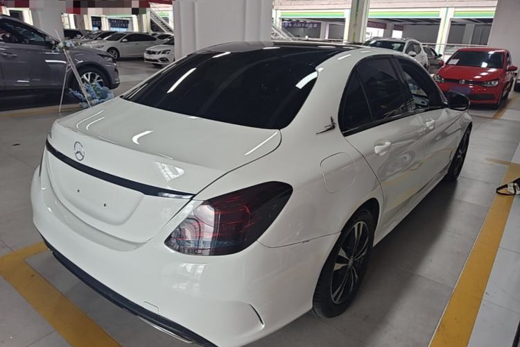 Used Mercedes-Benz C-Class 2015 C 200 Sport Edition Rear Right 45 Deg