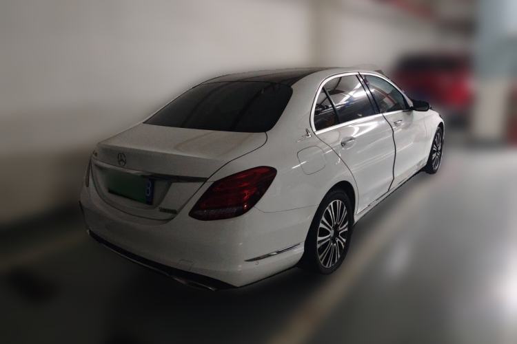 Used Mercedes-Benz C-Class 2015 Facelift C 200 L Rear Right 45 Deg