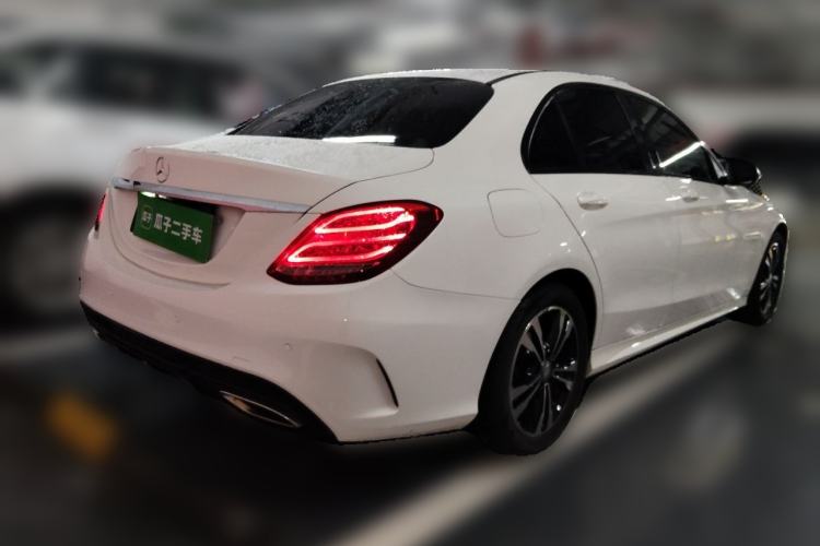 Used Mercedes-Benz C-Class 2015 C 200 Sport Edition Rear Right 45 Deg