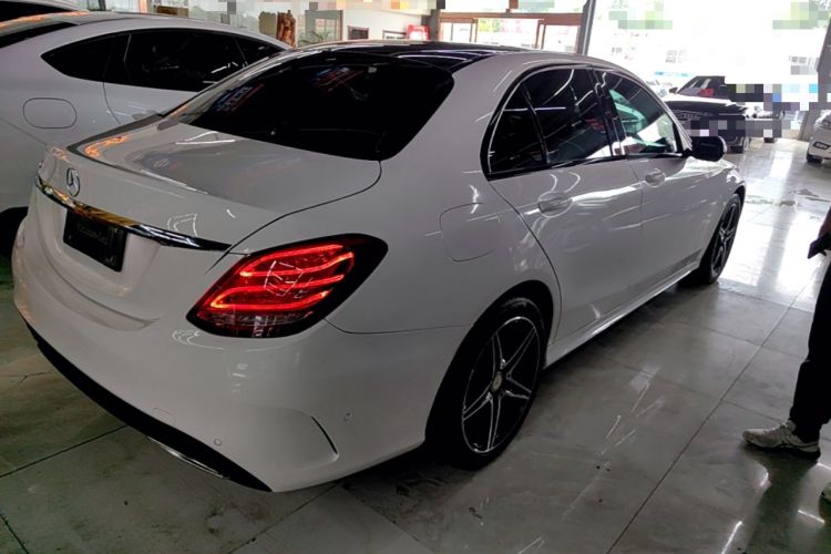 Used Mercedes-Benz C-Class 2015 C 300 Sport Edition Rear Right 45 Deg