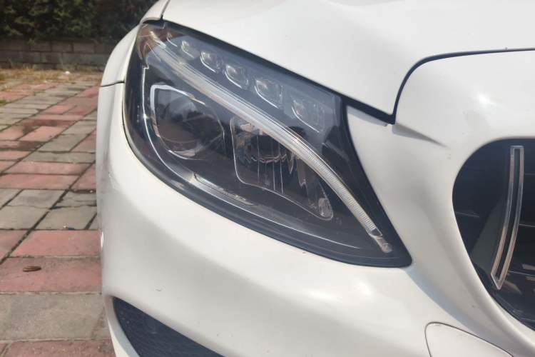 Used Mercedes-Benz C-Class 2015 C 200 L Sport Edition Right Front Headlight