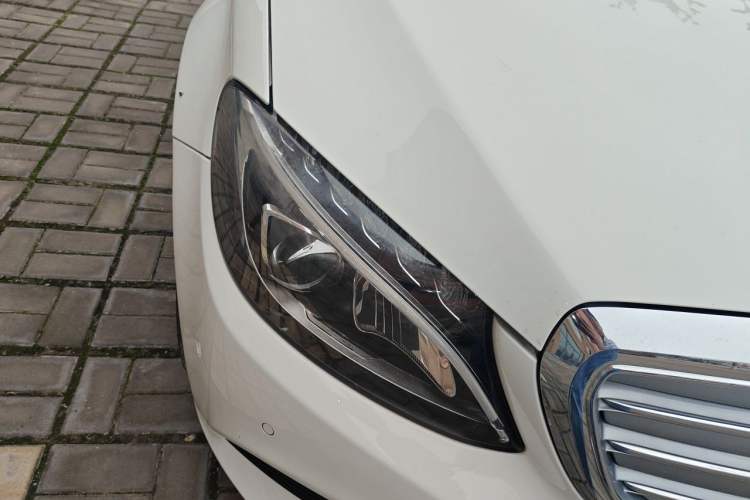 Used Mercedes-Benz C-Class 2015 C 200 L Right Front Headlight