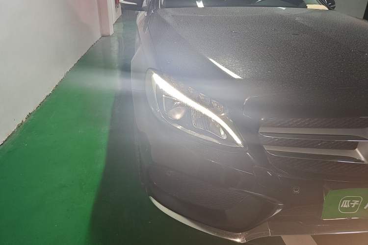 Used Mercedes-Benz C-Class 2015 C 180 L Sport Edition Right Front Headlight
