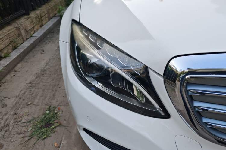 Used Mercedes-Benz C-Class 2015 C 200 L Right Front Headlight