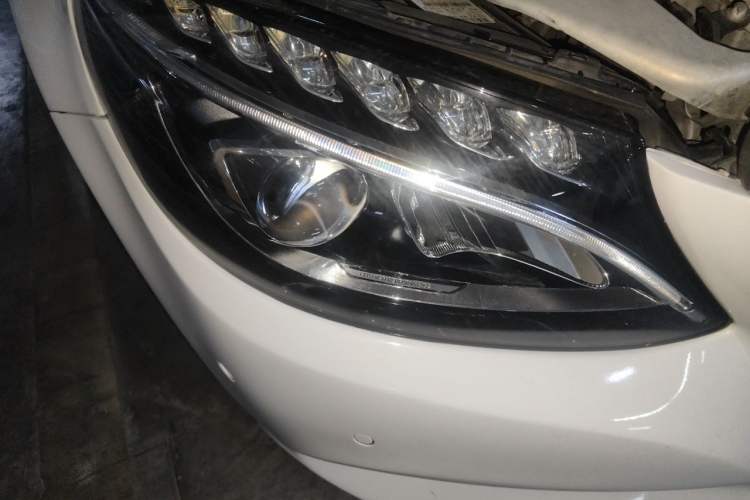 Used Mercedes-Benz C-Class 2015 Facelift C 180 L Right Front Headlight