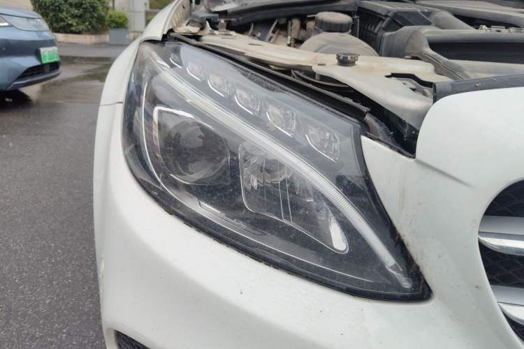 Used Mercedes-Benz C-Class 2015 Revised C 200 L Sport Edition Right Front Headlight