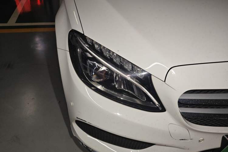 Used Mercedes-Benz C-Class 2015 C 200 station wagon Right Front Headlight