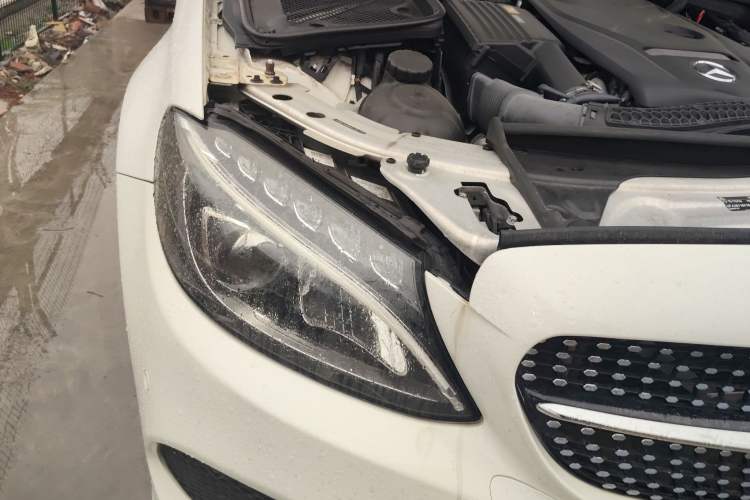Used Mercedes-Benz C-Class 2015 Restyled C 180 L Sport Edition Right Front Headlight