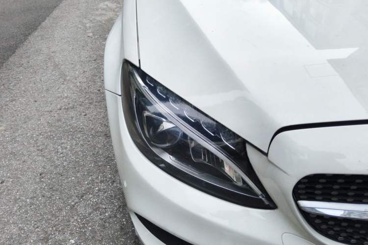 Used Mercedes-Benz C-Class 2015 Revised C 200 L Sport Edition Right Front Headlight