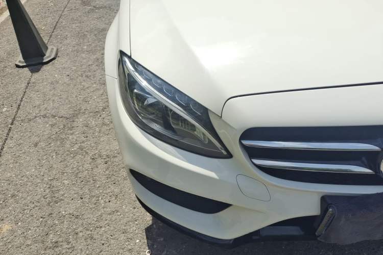 Used Mercedes-Benz C-Class 2015 C 200 Sport Edition Right Front Headlight