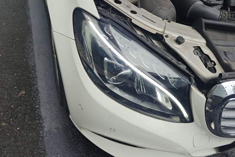 Used Mercedes-Benz C-Class 2015 C 200 L Right Front Headlight