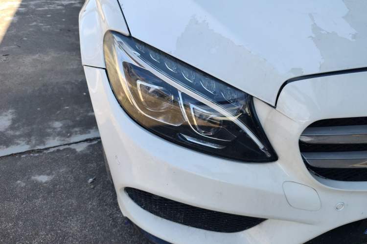 Used Mercedes-Benz C-Class 2015 C 200 Sport Edition 4MATIC Right Front Headlight