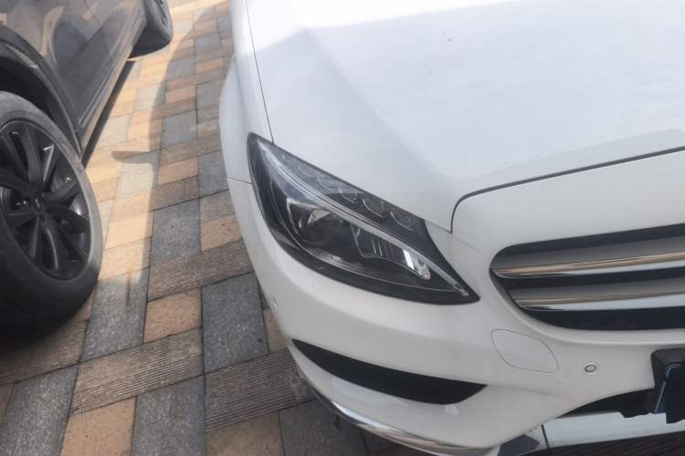 Used Mercedes-Benz C-Class 2015 C 180 L Sport Edition Right Front Headlight