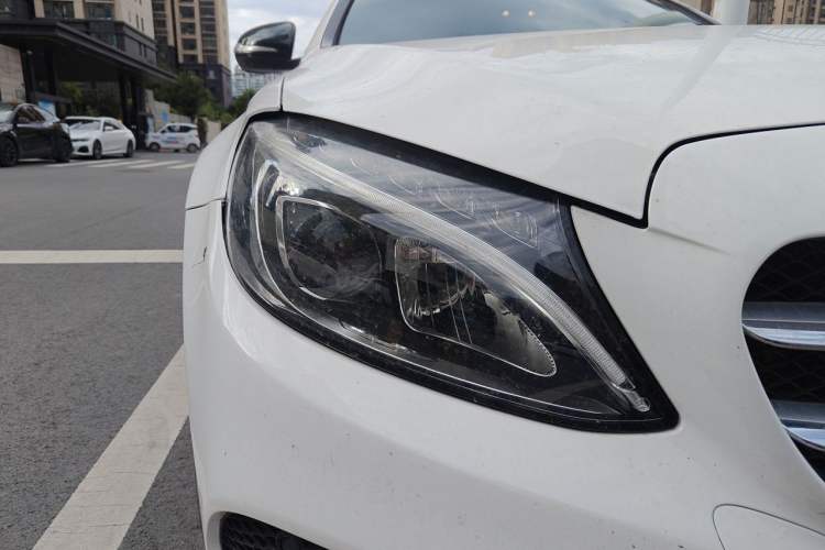 Used Mercedes-Benz C-Class 2015 C 200 Sport Edition Right Front Headlight