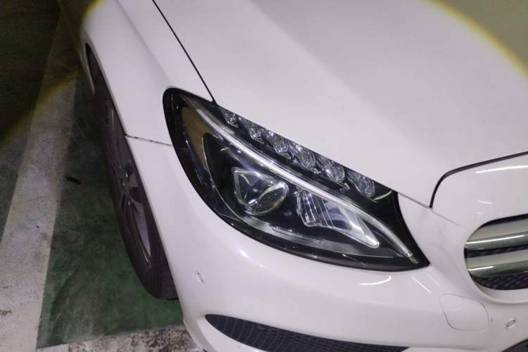 Used Mercedes-Benz C-Class 2015 Revised C 200 L Sport Edition Right Front Headlight