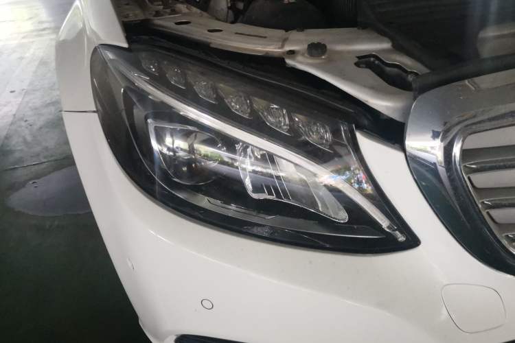 Used Mercedes-Benz C-Class 2015 C 200 L Right Front Headlight