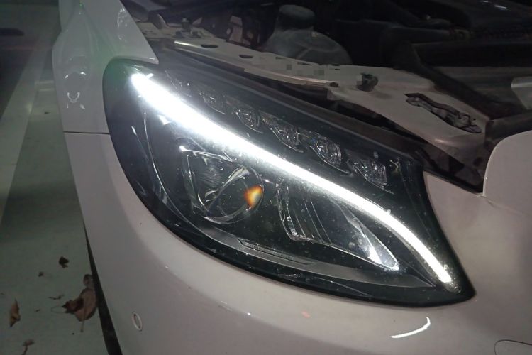 Used Mercedes-Benz C-Class 2015 Restyled C 180 L Sport Edition Right Front Headlight