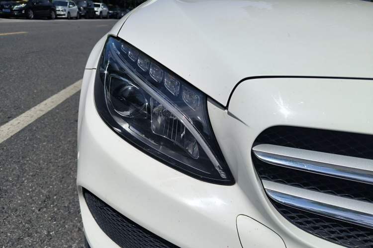 Used Mercedes-Benz C-Class 2015 C 180 L Sport Edition Right Front Headlight