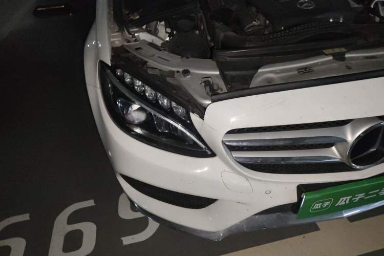 Used Mercedes-Benz C-Class 2015 Revised C 200 L Sport Edition Right Front Headlight