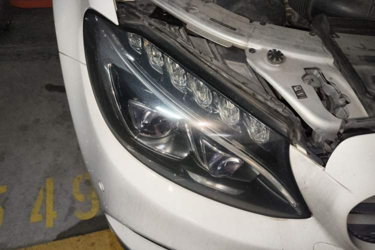Used Mercedes-Benz C-Class 2015 C 200 L 4MATIC Sport Edition Right Front Headlight
