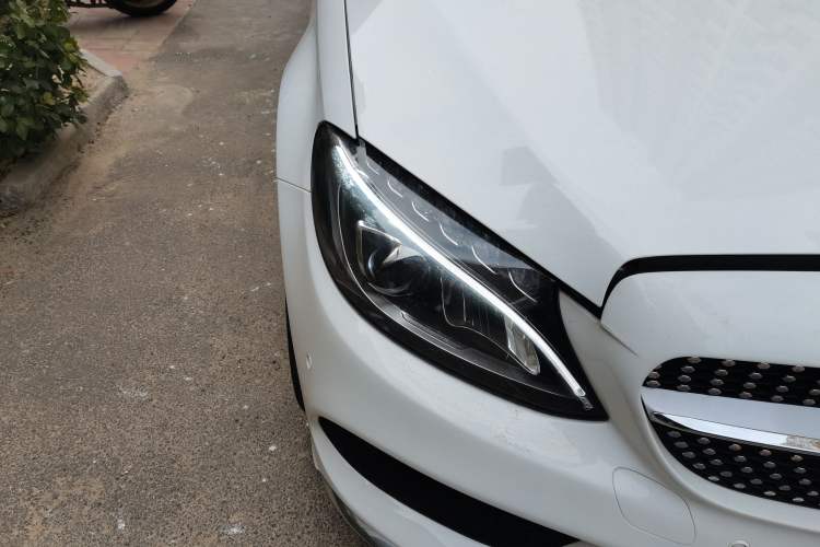 Used Mercedes-Benz C-Class 2015 C 200 station wagon Right Front Headlight