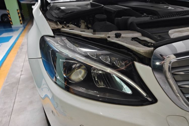 Used Mercedes-Benz C-Class 2015 C 180 L Right Front Headlight