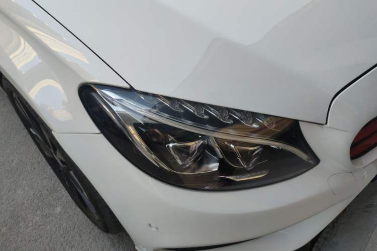 Used Mercedes-Benz C-Class 2015 C 200 Sport Edition 4MATIC Right Front Headlight