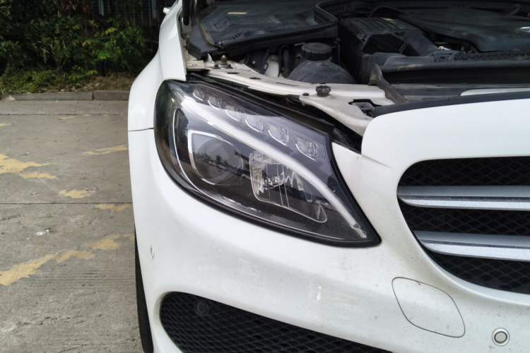 Used Mercedes-Benz C-Class 2015 Restyled C 180 L Sport Edition Right Front Headlight